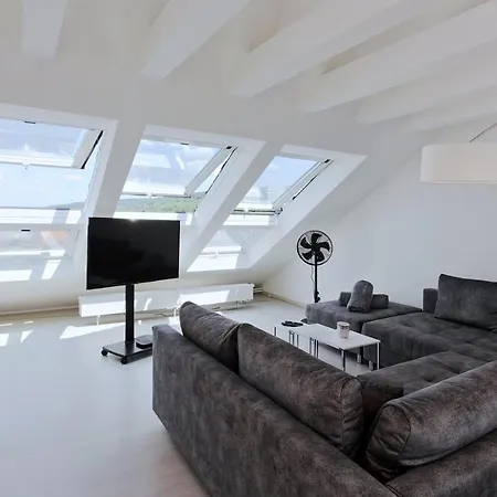 Luxus Ueber 2 Etagen Mit Balkon In Elberfeld *