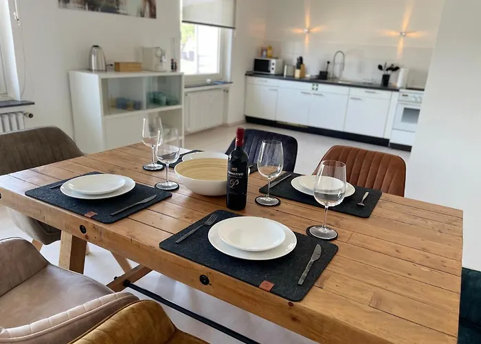 Luxus Ueber 2 Etagen Mit Balkon In Elberfeld *